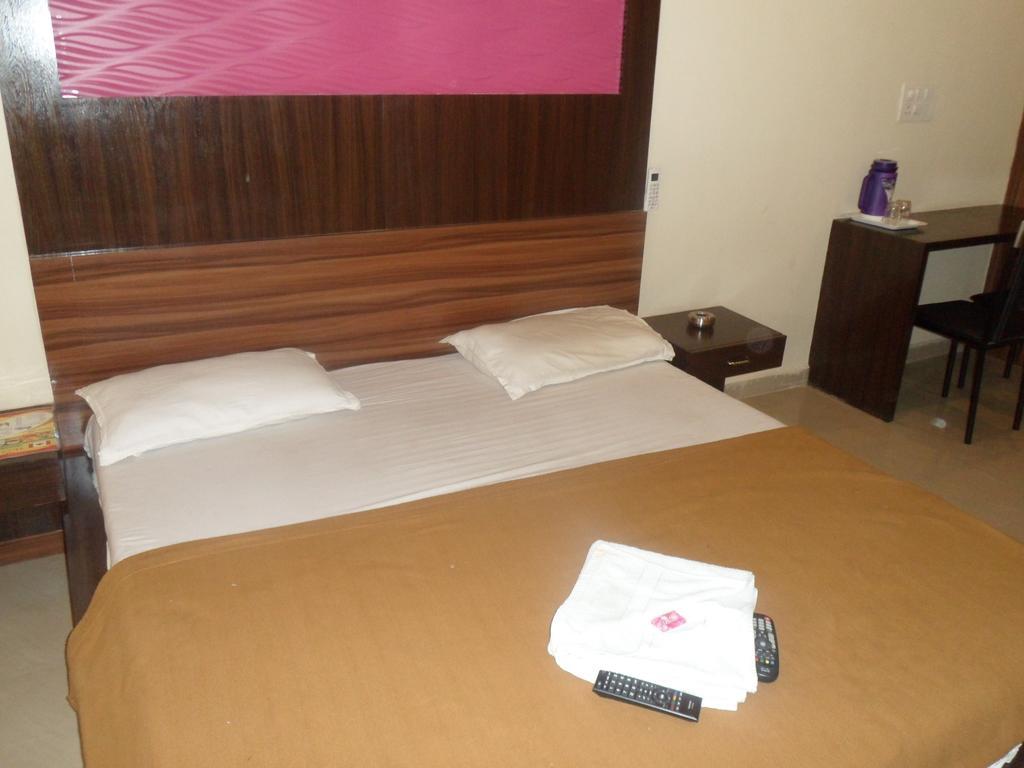 Hotel Canada Palace Watuwa Εξωτερικό φωτογραφία