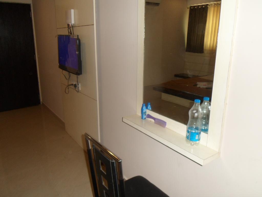 Hotel Canada Palace Watuwa Εξωτερικό φωτογραφία