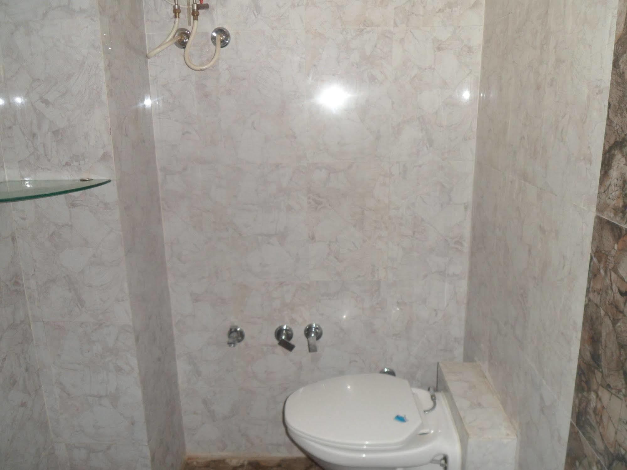 Hotel Canada Palace Watuwa Εξωτερικό φωτογραφία