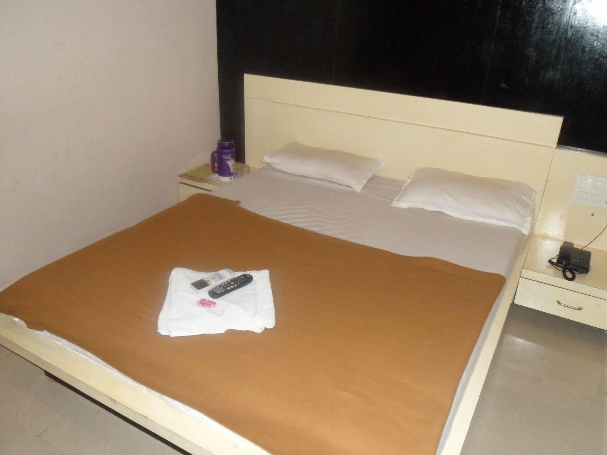 Hotel Canada Palace Watuwa Εξωτερικό φωτογραφία