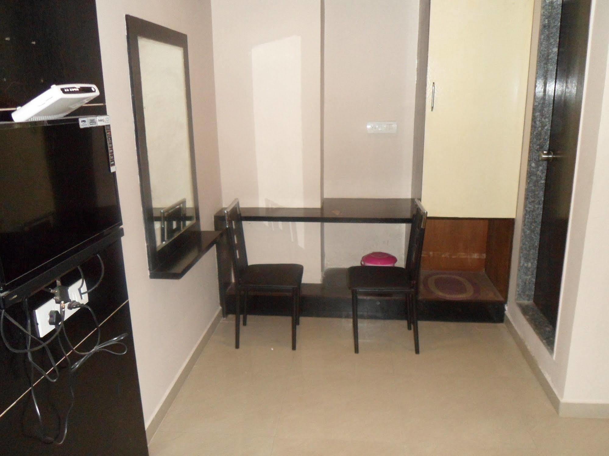 Hotel Canada Palace Watuwa Εξωτερικό φωτογραφία